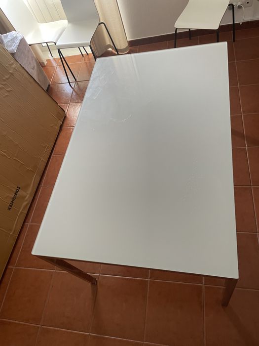 Mesa tampo vidro branco