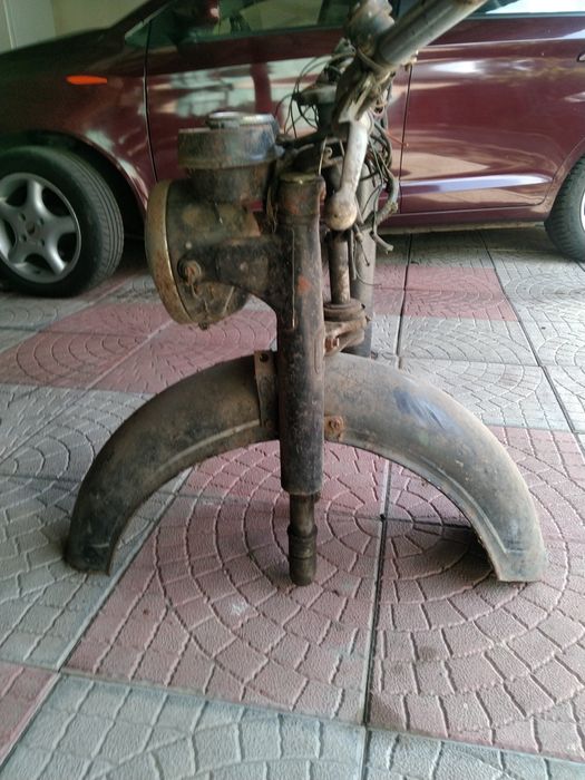 Передня вилка на МТ 10