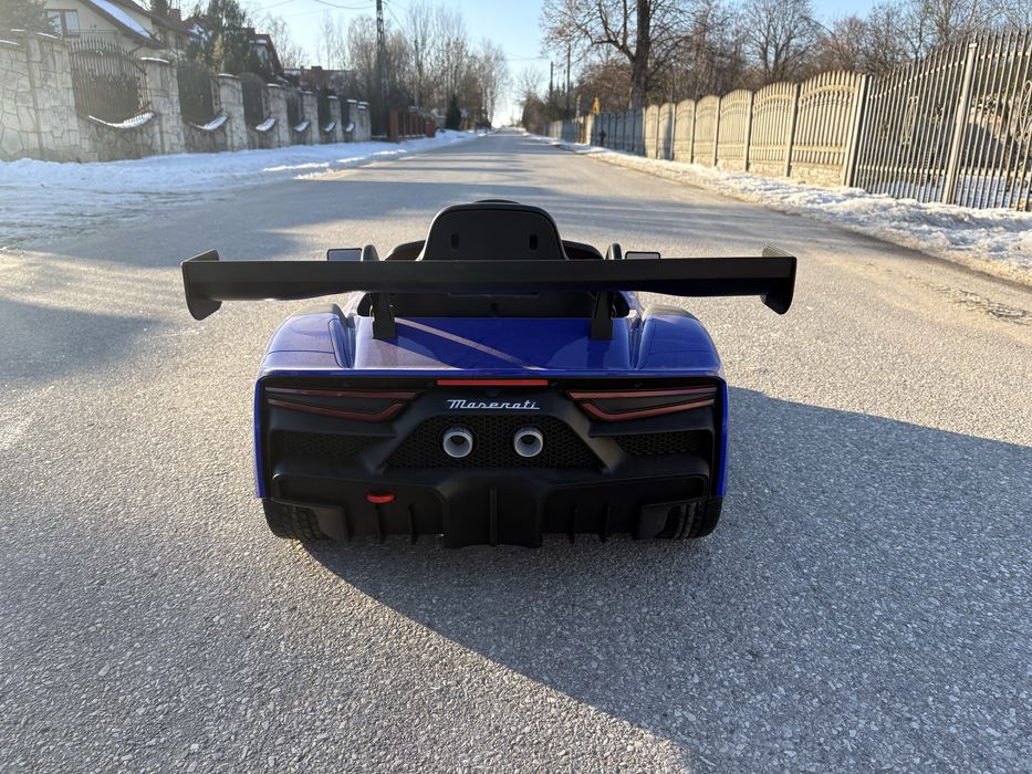 samochód na akumulator Maserati MC20 GT2 auto elektryczne dla dzieci