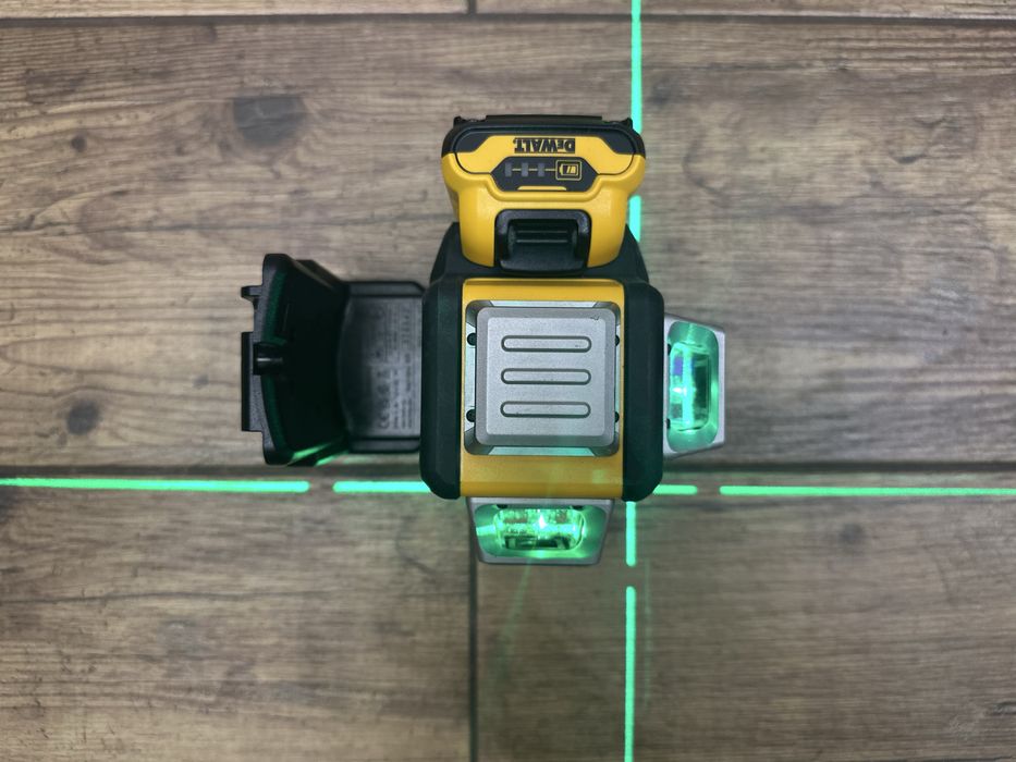 Laser samopoziomujący 360° DeWalt DCE089G + bateria 2AH 12V + DCB107