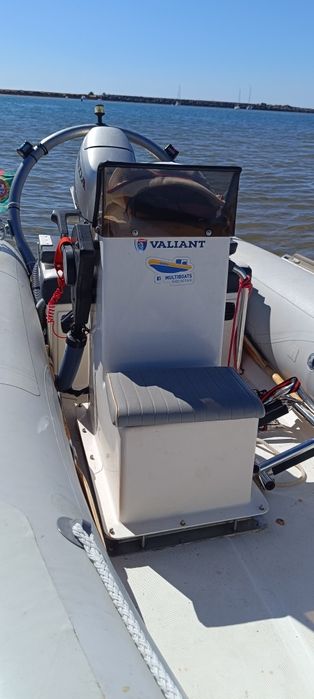 Semirigido Valiant V400