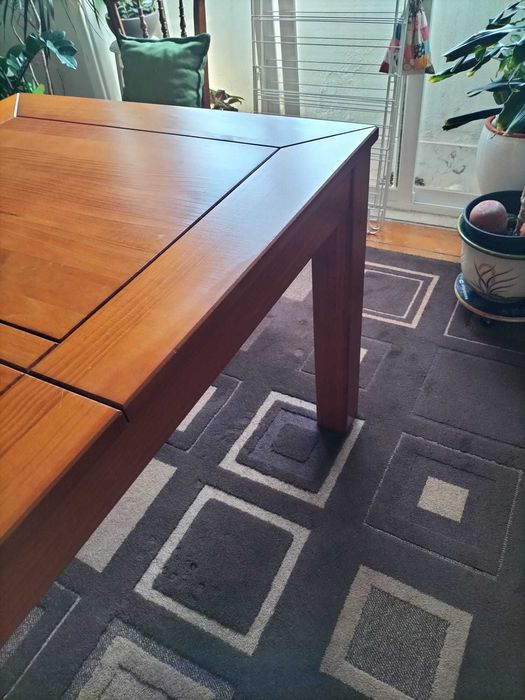 Mesa de Salão de Jantar