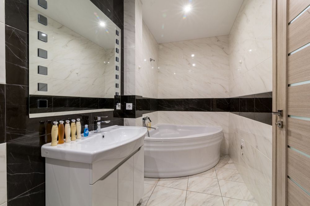 Джакуззи, центр, Мост Сити Люкс класс