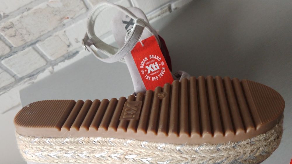 Nowe buty espadrle koturny Xti 38