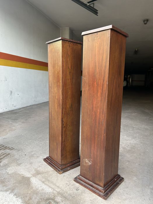 Coluna de madeira
