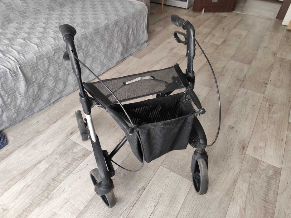 Ролатор- ходунки для дорослих