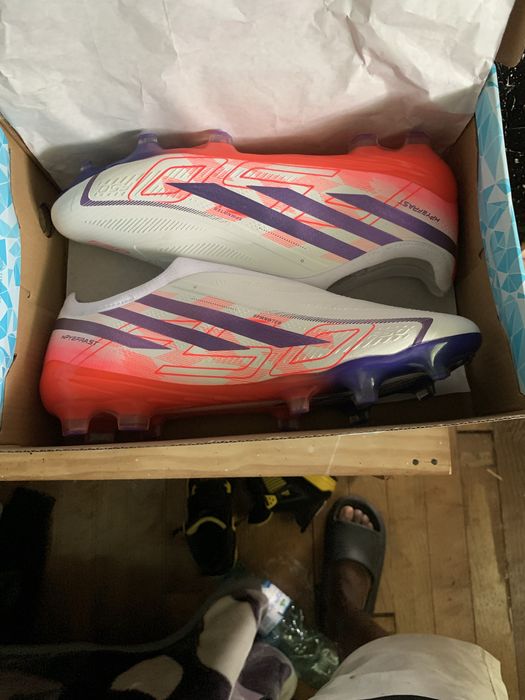 Adidas       F50