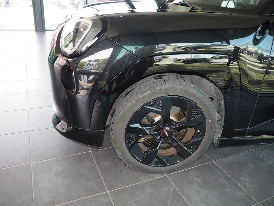 MINI Aceman JCW64846436748163123