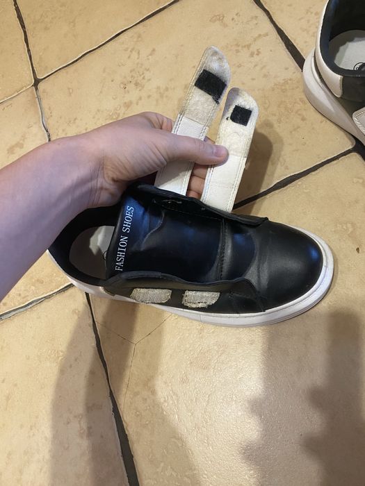 Кросівки на липучках