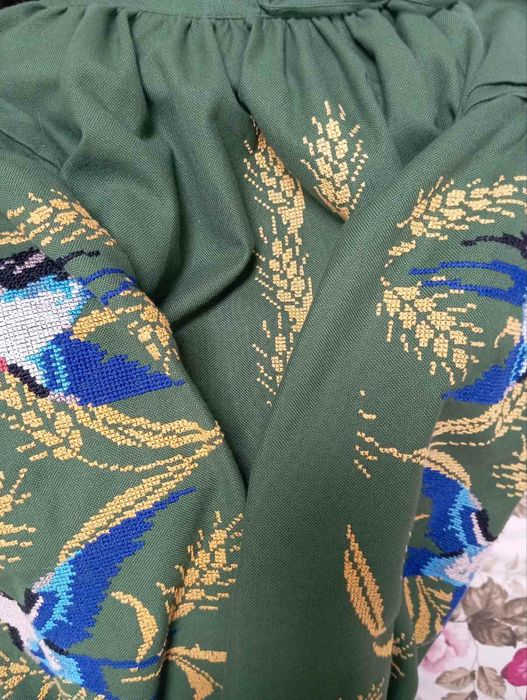 Вишиванка на дівчинку ручна робота до 152 см