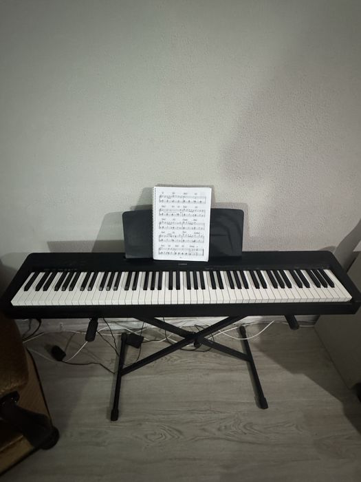 Piano Digital Yamaha P-145 + Acessórios
