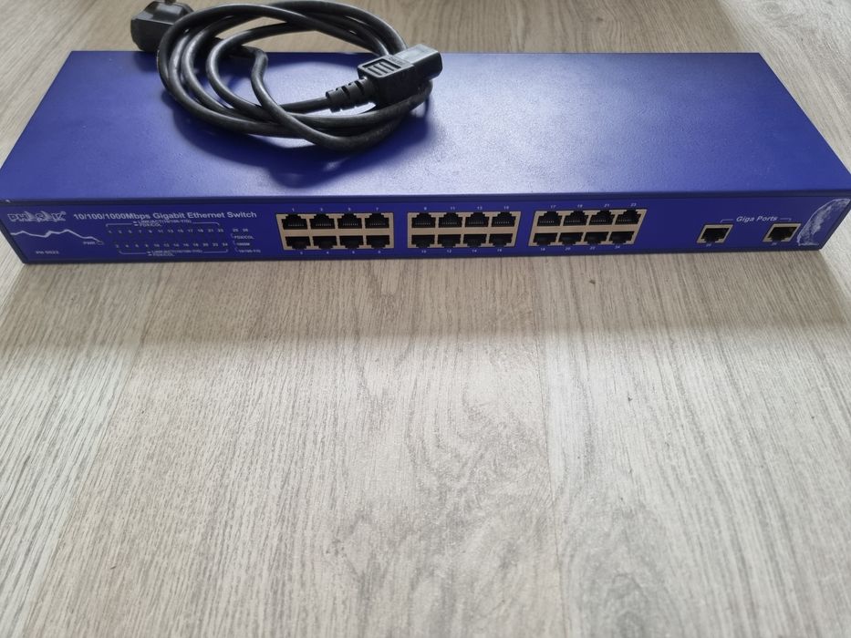 Phasak 24-port Switch64586286351233122