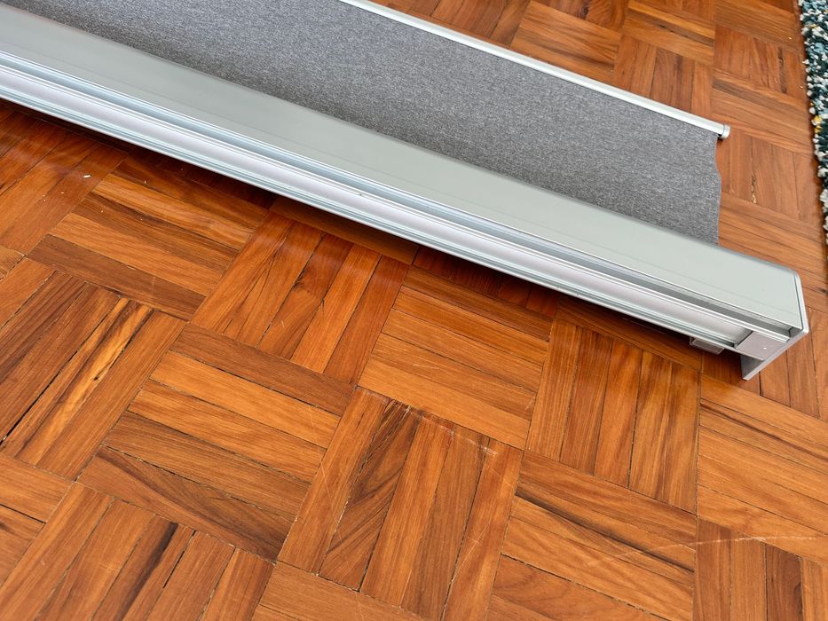 Estor de correr Ikea cinzento, como novo 124x250