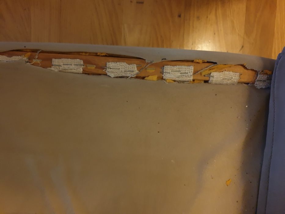 Sofá  usado para desocupar