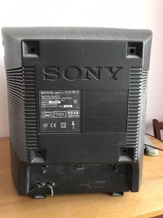 Телевізор sony з плоским екраном