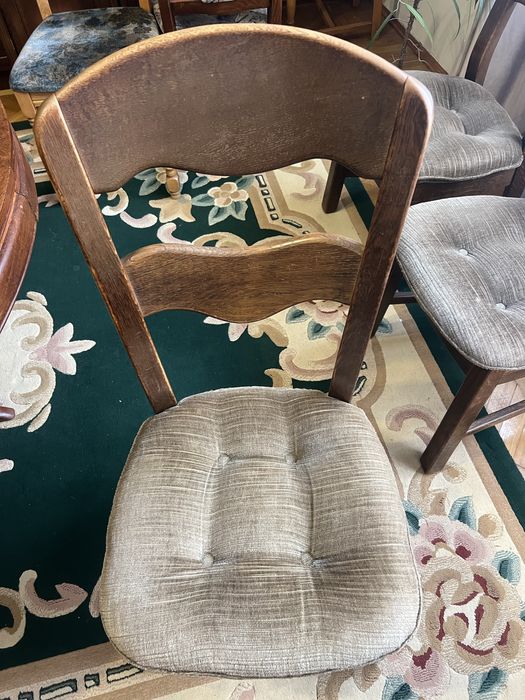 Кухонний дубовий стіл + 4 дубові стільці