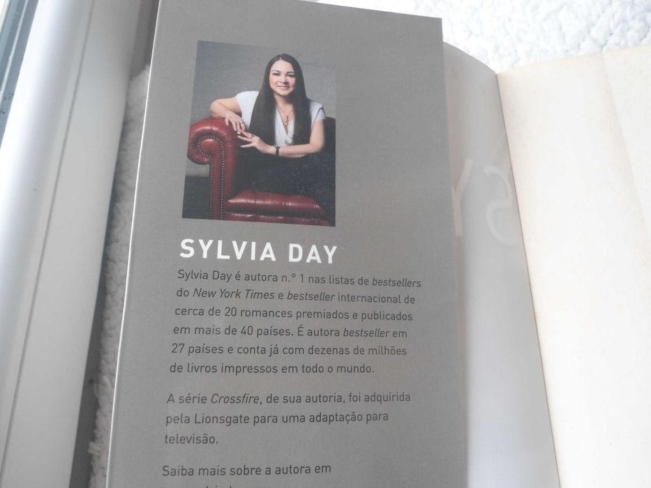 ATRAIDA por Sylvia Day (da série Crossfire)