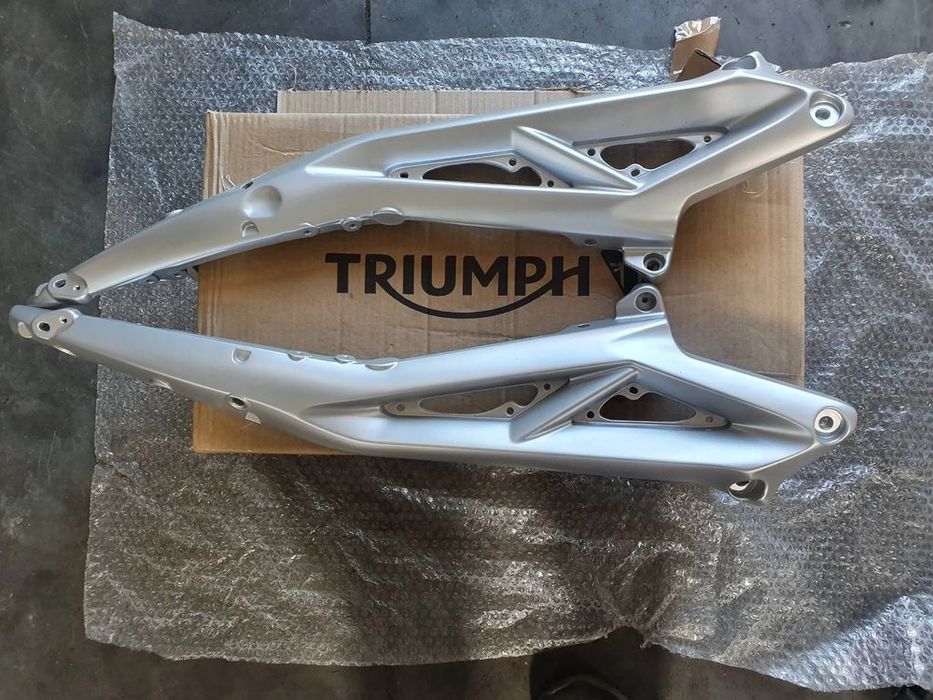 stelaż ogon motor triumph street triple 765 rs 2020r.