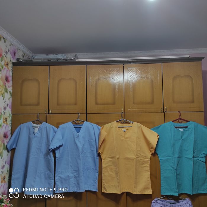 Продам НОВІ медичний одяг -костюми, куртки, халати, розмір 52-62