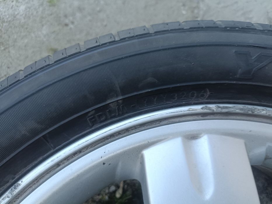 Yokohama Geolandar G035 215/55R17 94v