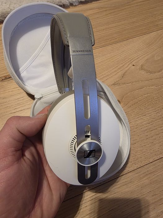 Sennheiser Momentum 3