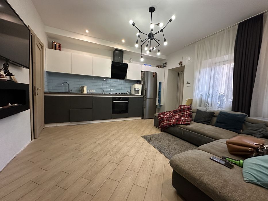 Таунхаус Центр 72 м с ремонтом 2 комнаты +Кухня гостиная