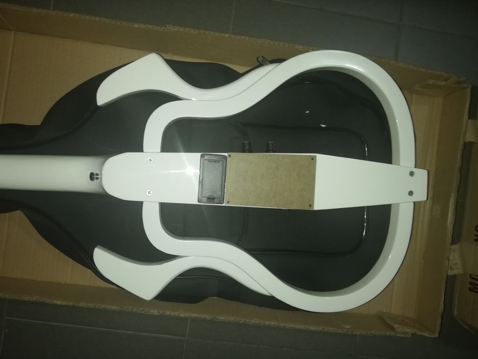 Guitarra western silent