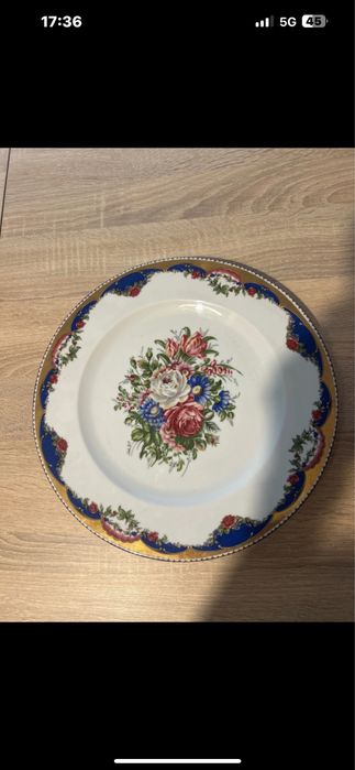 Conjunto Limoges de porcelana pintada a ouro