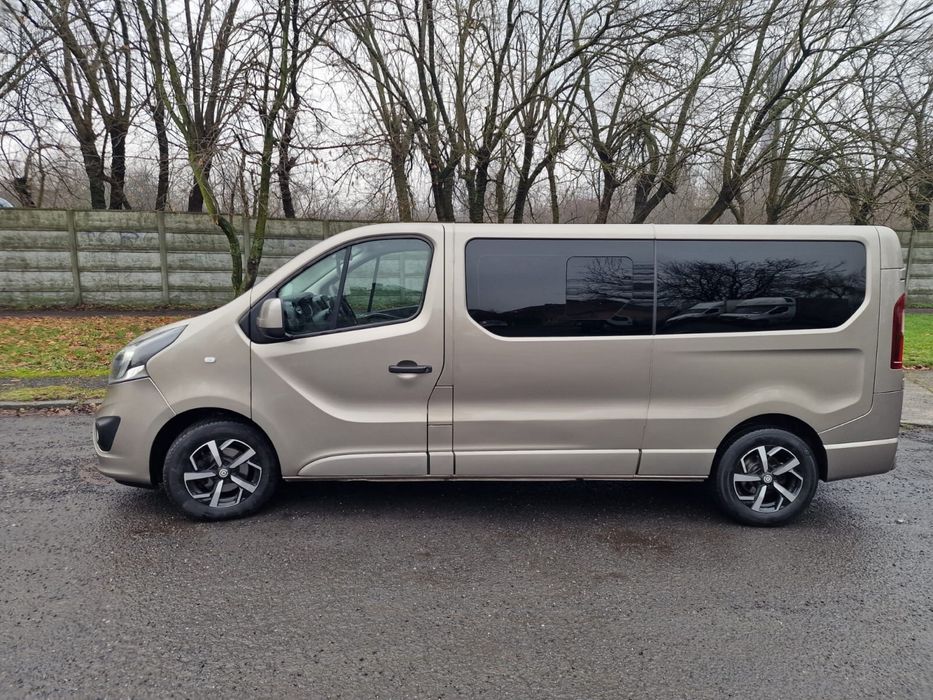 Opel Vivaro  1.6 CDTI  | 2017 | 9 osób | Long