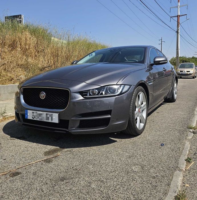 Jaguar XE 2017 Auto — photo 5