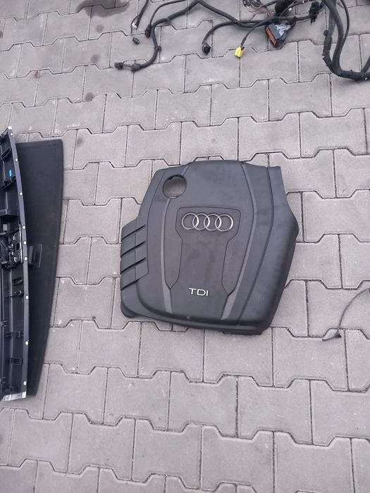Pokrywa silnika Audi Q5