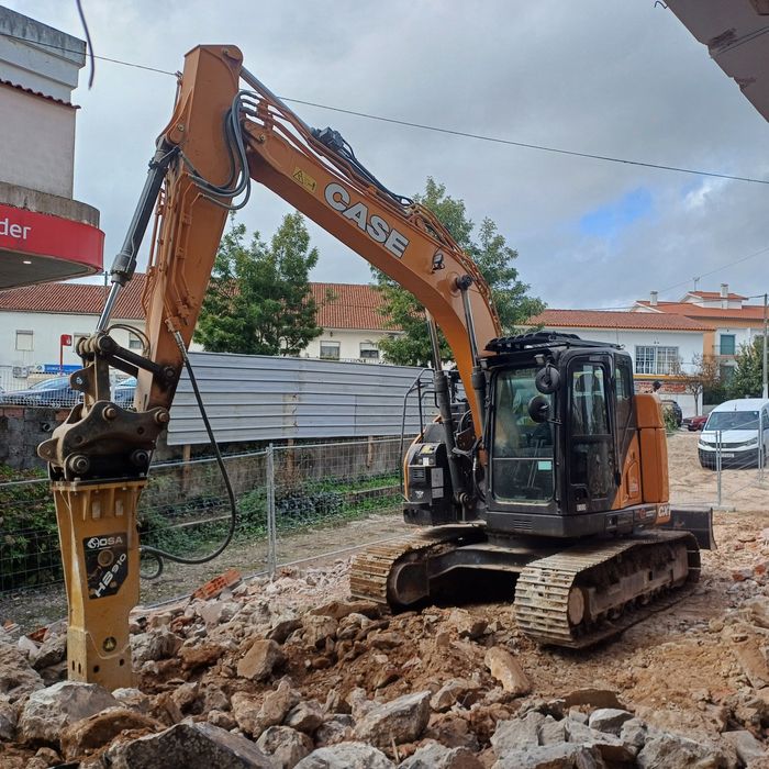 Transportes e escavações demolições