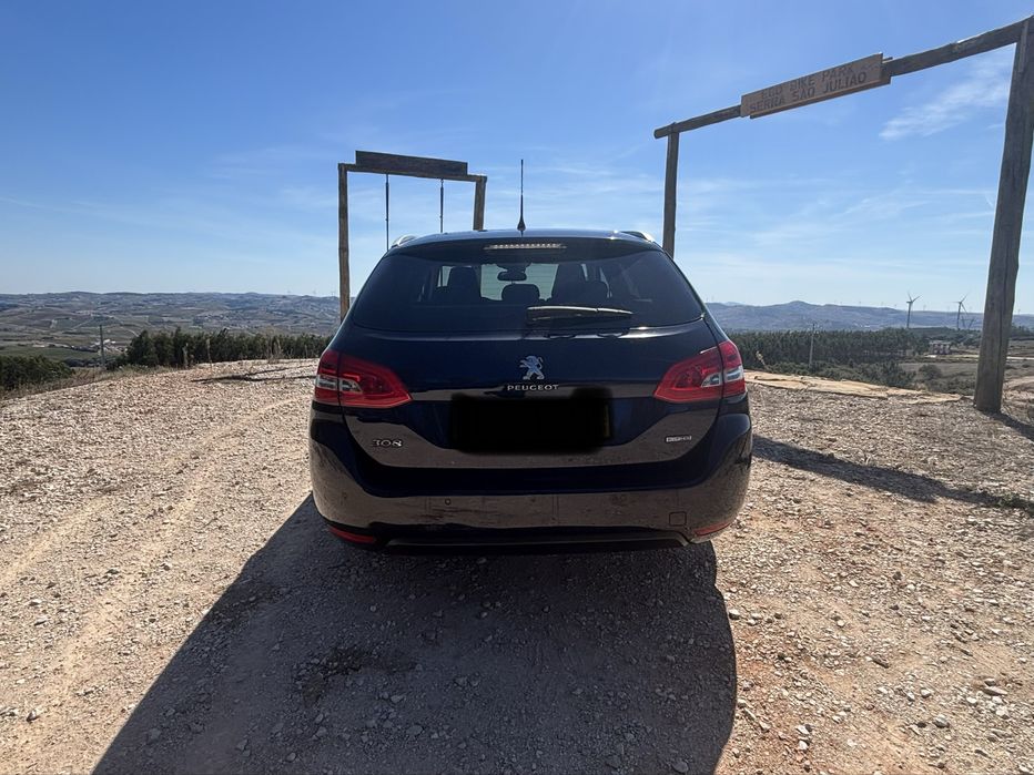 PEUGEOUT 308 2015