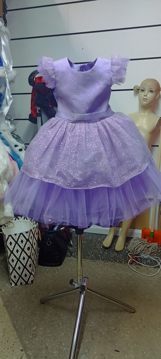 Прокат карнавальних костюмів