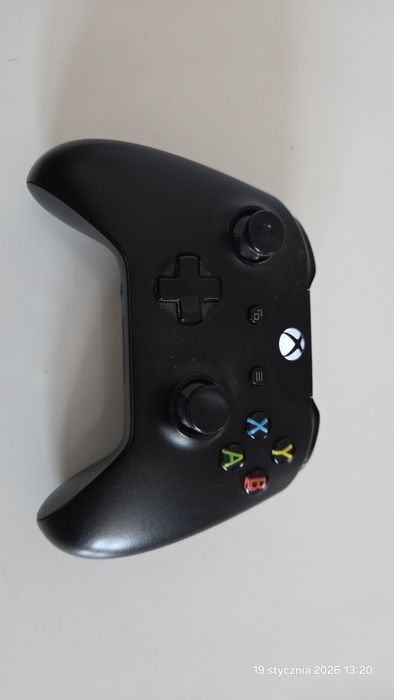 Sprzedam Xbox one x 1TB