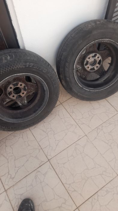 Vendo 4 jantes usadas para o mistubishi colt
