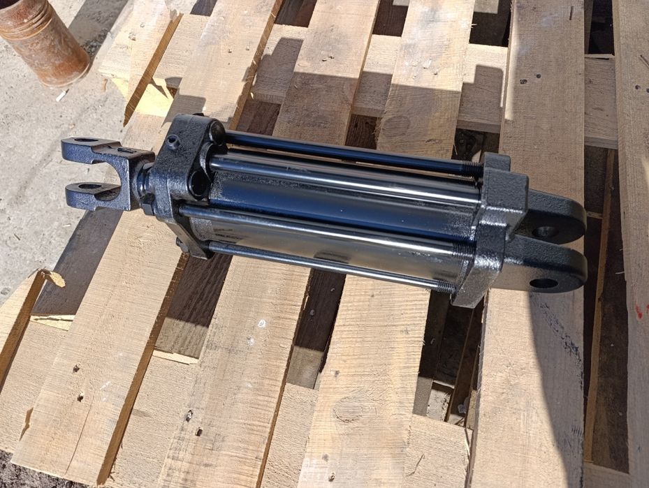 Гідроциліндр ЦС-100х200 (старого зразка)