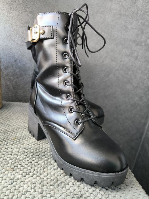 Теплі жіночі черевики 39 розмір (24,5 см)
