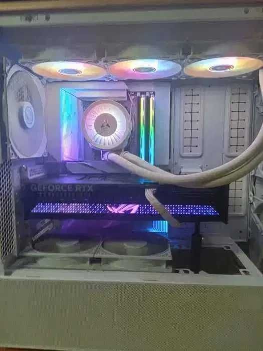 RTX 5070 TI 16GB OC asus ROG strix nova