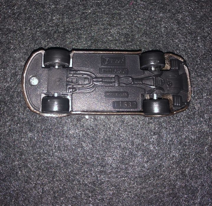 BMW 645 CI 1:64 Burago