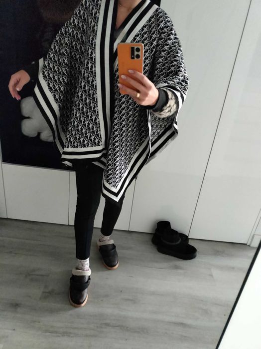 Narzutka pareo logowane dwustronny nowy