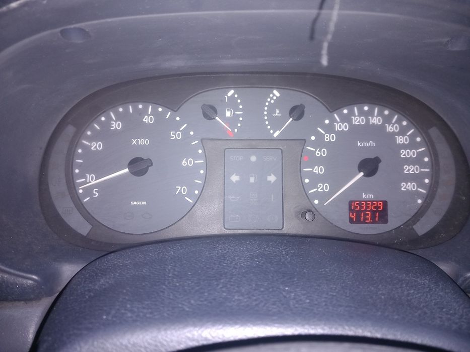 Renault clio 2001 apenas 153 mil kms impecavel