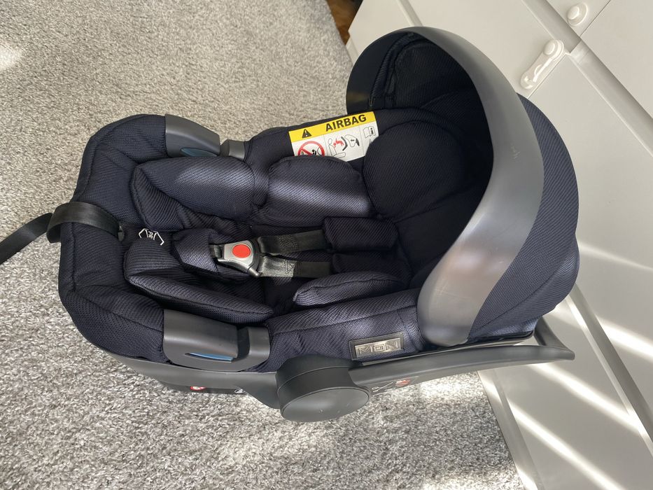 Sprzedam fotelik samochodowy (nosidełko) Moon