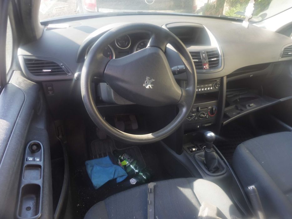 Peugeot 207  na części maska zderzak drzwi błotnik