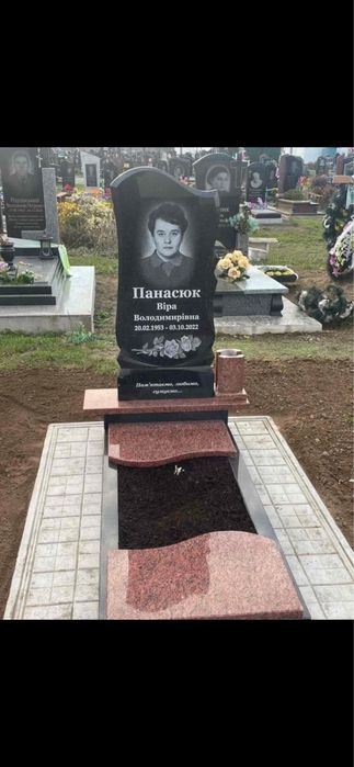 Гранитные памятники