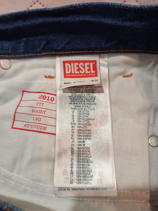 Мужские  джинсы Diesel 2010 D-MACS-S
Джинси чоловічі сині 2010 D-MACS-