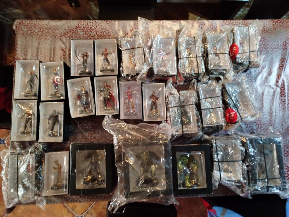 Figuras Marvel novas