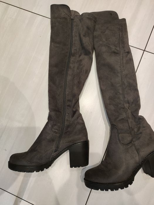 Kozaki wysokie zamszowe