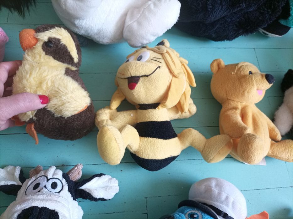 Телепузик півень курча ведмедик заєць  бджілка майя