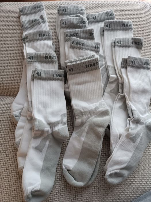 Skarpety First, NOWE, białe, 5par, rozmiar 42-44